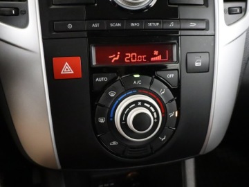 Kia Venga Mikrovan 1.4 DOHC CVVT 90KM 2012 Kia Venga 1.4 CVVT, Salon Polska, Klima, zdjęcie 15