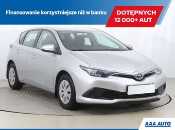 Toyota Auris II Hatchback 5d Facelifting 1.33 Dual VVT-i 99KM 2015 Toyota Auris 1.3 Dual VVT-i, Salon Polska, Klima