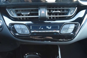 Toyota C-HR I Crossover Facelifting 2.0 Hybrid Dynamic Force 184KM 2021 Toyota C-HR SalonPL 2.0 Hybrid GR Sport 184KM e-CVT ASO Safety Sense 2 FV23, zdjęcie 19