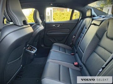 Volvo S60 III Sedan Facelifting 2.0 B5 250KM 2023 Volvo S60 S60 B5B Ultimate AWD, 250 KM, Kamera 360, zdjęcie 10