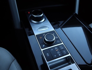 Land Rover Discovery V Terenowy 2.0 SD4 240KM 2017 Land Rover Discovery 2.0 Sd4, Salon Polska, zdjęcie 12