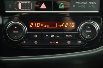 Mitsubishi Outlander III SUV Facelifting 2017 2.0 150KM 2018 Mitsubishi Outlander 2.0, Salon Polska, zdjęcie 12