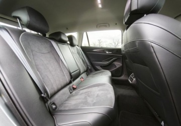 Volkswagen Passat B9 2024 Volkswagen Passat Elegance Pakiety, ACC, Head-Up, LED Matrix, GPS, ergoAc, zdjęcie 8