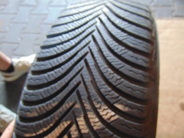 KOLA ZIMNÍ 15 ALU RÁFKY 195/65/15 MICHELIN GOLF V VI