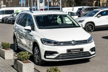 Volkswagen Touran III 1.5 TSI EVO 150KM 2025 Volkswagen Touran Highline 1.5 TSI EVO 150 KM DSG, zdjęcie 3