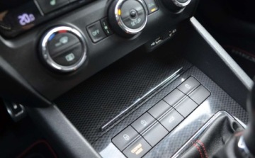 Skoda Octavia III RS Kombi 2.0 TDI 184KM 2015 Skoda Octavia RS - 2.0 - Bezwypadkowe - Nowe rozrzady - Bez wady olejowej, zdjęcie 23