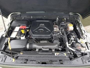 Jeep Wrangler IV 2021 Jeep Wrangler Unlimited Sahara 2021 2.0 Benzyna 270KM, zdjęcie 6