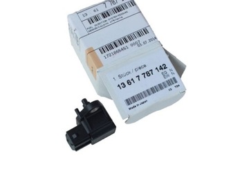 BMW OE 13617787142 SENZOR TLAKU PLNĚNÍ