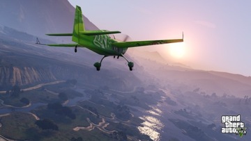 Xbox 360 SLIM 500 ГБ + консоль Grand Theft Auto V
