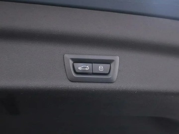 BMW X1 U11 Crossover 2.0 18d 150KM 2022 BMW X1 2.0d 150 KM Automat Skóry Hak FV23%, zdjęcie 5