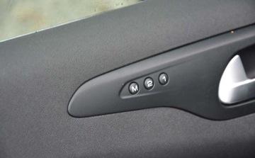 Citroen C5 III Tourer 2.0 HDi FAP 163KM 2015 Citroen C5 Citroen C5 ver-2-0-ecoblue-st--line-x 2.0 Diesel 163KM, zdjęcie 6