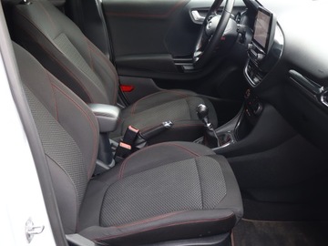 Ford Puma II Crossover 1.0 EcoBoost 125KM 2020 Ford Puma 1.0 EcoBoost mHEV, Salon Polska, zdjęcie 8