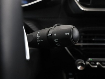 Peugeot 2008 II SUV 1.2 PureTech 130KM 2020 Peugeot 2008 Allure automat virtual kamera, zdjęcie 34