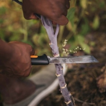 НОЖ ДЛЯ УРОЖАЯ X-SERIES K82 1062830 FISKARS