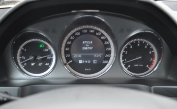 Mercedes Klasa C W204 Kombi T204 1.8 180 CGI BlueEFFICIENCY 156KM 2010 Mercedes-Benz Klasa C 180 CGI Avangarde Automat Benzyna 1.8 Benzyna 156KM, zdjęcie 24