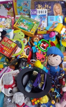 OUTLET Toys Игры Талисманы - оптом по весу 1 кг.