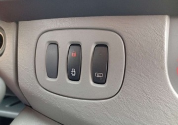 Renault Trafic II Kabina 2.0 dCi 115KM 2012 Renault Trafic Kupiony w Polsce - wersja Long - 9 foteli - 2,0 - 114 KM 2.0, zdjęcie 22