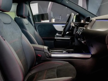 Mercedes GLA II Off-roader Facelifting 2.0 200d 150KM 2025 MERCEDES-BENZ GLA 200 d AMG Line Suv 2.0 (150KM) 2025, zdjęcie 4