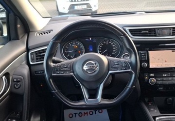 Nissan Qashqai II Crossover Facelifting 1.3 DIG-T  160KM 2018 Nissan Qashqai 1.3 DIG-T Tekna, BOSE, Dach Panoramiczny 1.3 Benzyna 160KM, zdjęcie 8