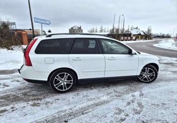 Volvo V50 1.6 DRIVe 109KM 2009 Volvo V50 Volvo V50 1.6D DRIVe Kinetic 1.6 Diesel 109KM, zdjęcie 3