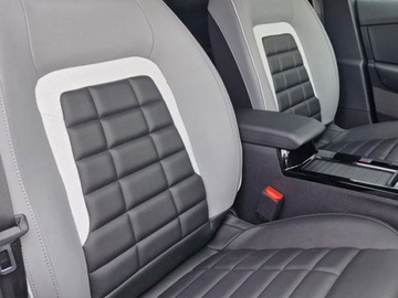 Citroen C4 III SUV 1.2 PureTech 130KM 2025 Od ręki - EAT8 1.2 PureTech 130KM / Pakiet Zimowy, zdjęcie 4