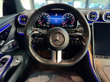Mercedes CLE Coupe 2.0 300 258KM 2025 MERCEDES-BENZ CLE 300 4-Matic AMG Line 2.0 (258KM) 2025, zdjęcie 4