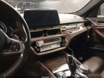 BMW Seria 5 G30-G31 2017 BMW Seria 5 530i xDrive 2017 2.0 Benzyna 248KM, zdjęcie 10