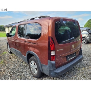 Peugeot Rifter Standard 1.5 BlueHDI 130KM 2021 Peugeot Rifter 1.5 HDi 7 osobowy 61 tys km, zdjęcie 4