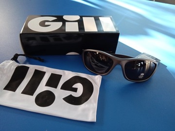 СОЛНЦЕЗАЩИТНЫЕ ОЧКИ CLASSIC GILL, СЕРЫЕ