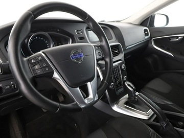 Volvo V40 II Hatchback 1.5 T2 DRIVE-E 122KM 2015 Volvo V40 Momentum automat tempomat PDC klima-auto, zdjęcie 13