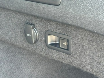 Volkswagen Passat B8 Variant 2.0 TDI BlueMotion SCR 150KM 2016 Volkswagen Passat Variant Łopatki Grzany fotel, zdjęcie 31