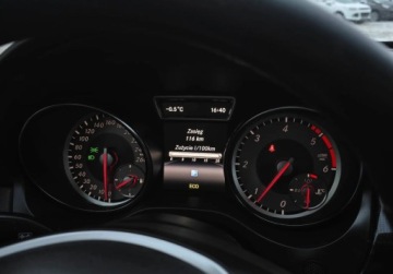 Mercedes CLA C117 Coupe 1.8 200 CDI 136KM 2014 Mercedes-Benz CLA SLICZNY 1.8 CDi Bogata Wersja ORYGINAL Zadbany SERWIS 20, zdjęcie 13