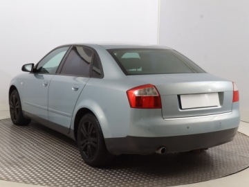 Audi A4 B6 Sedan 2.0 20V 131KM 2001 Audi A4 2.0, Automat, HAK, Klima, Klimatronic,ALU, zdjęcie 3