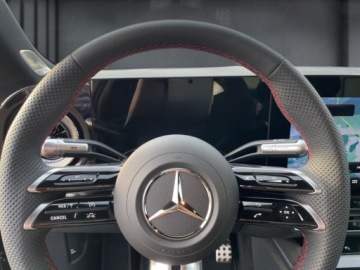 Mercedes CLA C118/X118 2025 MERCEDES-BENZ CLA 200 4-Matic AMG Line 1.5 (163KM) 2025, zdjęcie 12