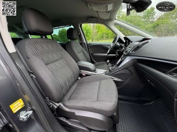 Opel Zafira C Tourer 1.4 Turbo ECOTEC 140KM 2012 Opel Zafira 7 osobowy -Tourer- Szwajcaria - Po przegladzie olejowym Gwara, zdjęcie 36