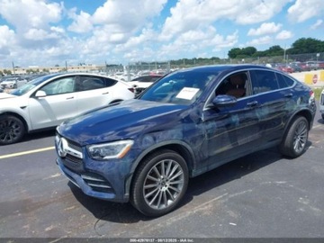 Mercedes GLC C253 2021 Mercedes-Benz GLC 300 4Matic Coupe 2021 2.0l 2.0 Benzyna 255KM, zdjęcie 1