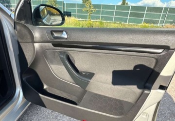 Volkswagen Golf VI Variant 1.4 TSI 122KM 2011 Volkswagen Golf Variant Volkswagen Golf Variant 1.4 TSI Comfortline 1.4, zdjęcie 33