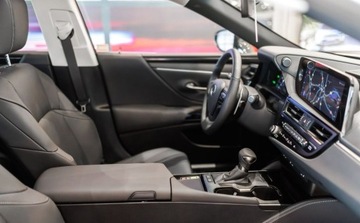 Lexus ES VII (XV70) 2023 Lexus ES 300h F Sport Design 2.5 Hybryda 218KM, zdjęcie 31