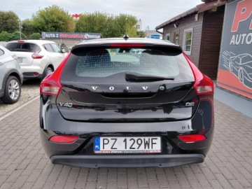 Volvo V40 II Cross Country 2.0 D2 DRIVE-E 120KM 2015 Volvo V40 Panorama Harman Kardon Navi Sensor PDC Alu 2.0 Diesel 120KM, zdjęcie 5