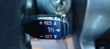 Toyota Land Cruiser IV 2006 Toyota Land Cruiser 3.0d4d napedy dvd w podsufitce zabezpieczon antykorozy, zdjęcie 13