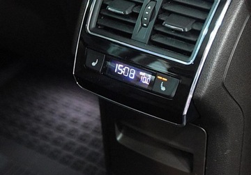 Skoda Superb III Kombi 1.8 TSI 180KM 2016 Skoda Superb Skory_Naglosnienie Canton_Panoramiczny dach 1.8 Benzyna, zdjęcie 17