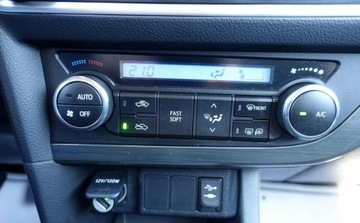 Toyota Auris II Touring Sports D-4D 90 90KM 2014 Toyota Auris 1.4D-4D 90KM 1wlascicel Bezwypadkowy Oryginalny przebieg Zero, zdjęcie 22