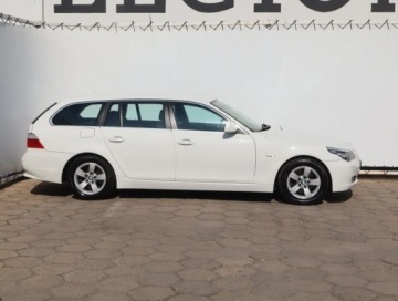 BMW Seria 5 E60 Touring 520 d 177KM 2009 BMW 5 520d, 174 KM, Automat, Klima, Klimatronic, zdjęcie 5