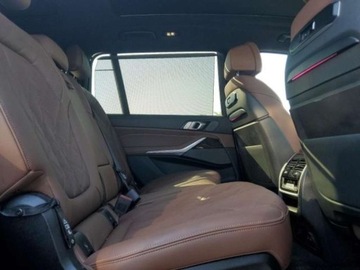 BMW X7 2023 BMW X7 2023, 3.0L, 4x4, od ubezpieczalni 3.0 Benzyna 375KM, zdjęcie 9