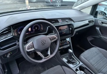 Volkswagen Touran III 1.5 TSI EVO 150KM 2025 Volkswagen Touran Highline 1.5 TSI 150KM DSG 1.5 Benzyna 150KM, zdjęcie 3