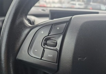 Citroen C4 Cactus Crossover Facelifting 1.2 PureTech 110KM 2019 Citroen C4 Cactus Stan idealny Tylko 68.000km Kola zima 1.2 Benzyna, zdjęcie 18