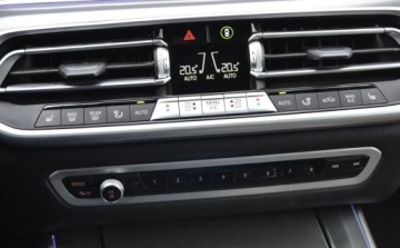 BMW X5 G05 SUV 2.0 25d 231KM 2021 BMW X5 25d xDrive M Sport Dealer BMW Bonkowscy Gorzow Wlkp. 2.0 Diesel, zdjęcie 17