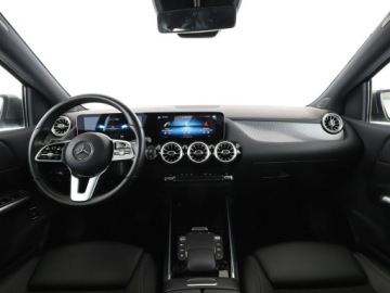 Mercedes Klasa B W247 Sports Tourer 1.3 B180  136KM 2019 Mercedes B 180 automat półskóra navi kamera, zdjęcie 14