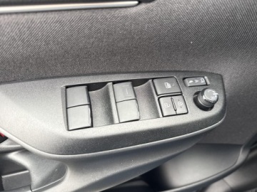 Toyota Yaris IV Hatchback 1.5 Hybrid Dynamic Force 116KM 2024 Toyota Yaris Cross Hybrid 1.5 Style Hybrid 1.5 Sty, zdjęcie 19