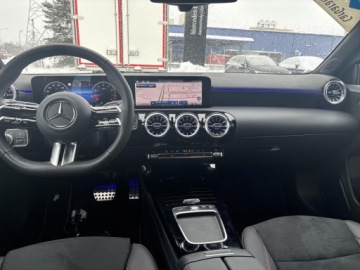 Mercedes Klasa A W177/V177 Hatchback Facelifting 1.3 200 163KM 2025 Mercedes-Benz A 200, zdjęcie 16